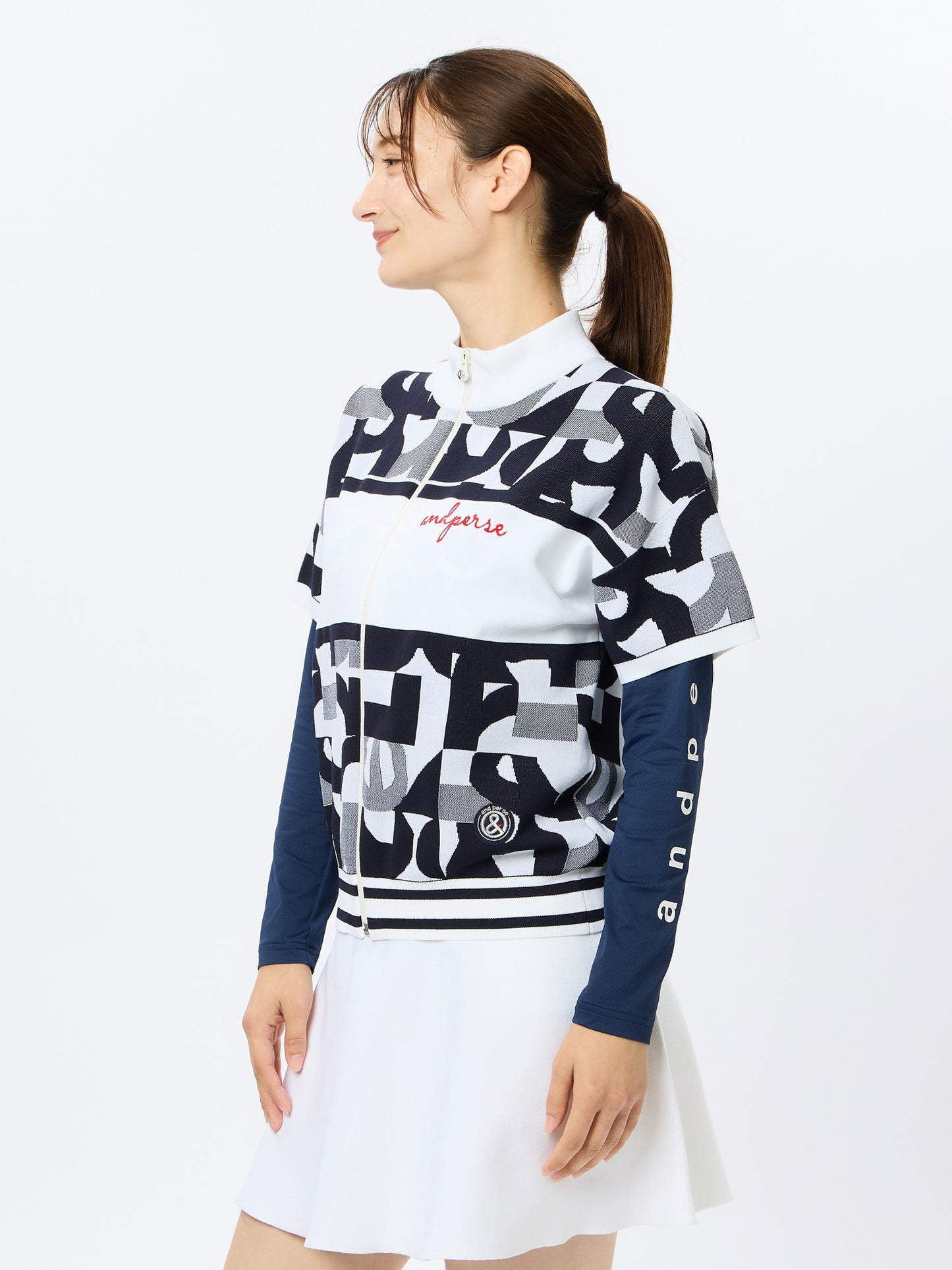 Active knit short sleeve full zip blouson